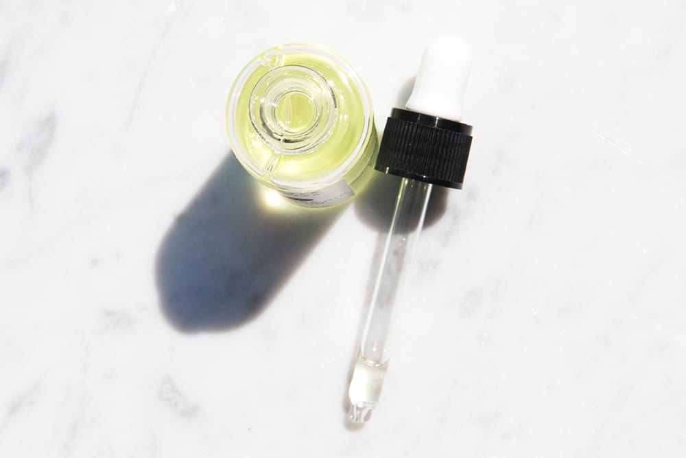 Entdecken Sie die Magie: Die Strahlkraft des Hyaluron Serums