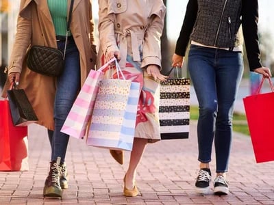 Exude Confidence with High-End Luxury Fashion and Elegant Accessories