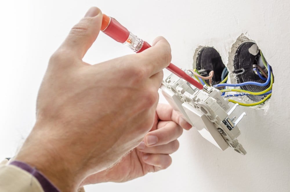 Entdecken Sie die Zukunft der Elektrotechnik bei elektrostube24!