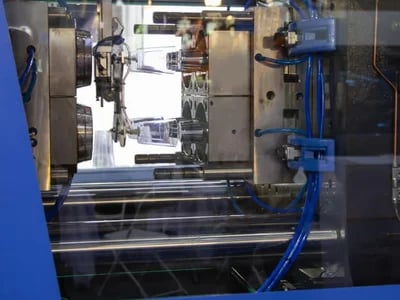 Von der Idee zur Realität: Mehrkomponentenspritzguss bei Maxnext GmbH – Alles für Ihre Kunststoffteile