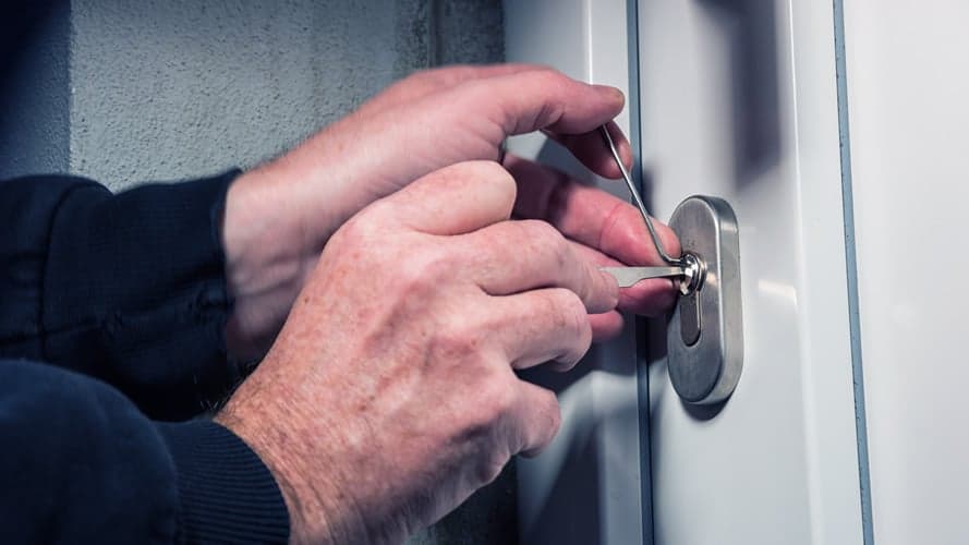 Schlüsseldienst Friedrichshain: Experten für Türöffnungen und Schlossreparaturen
