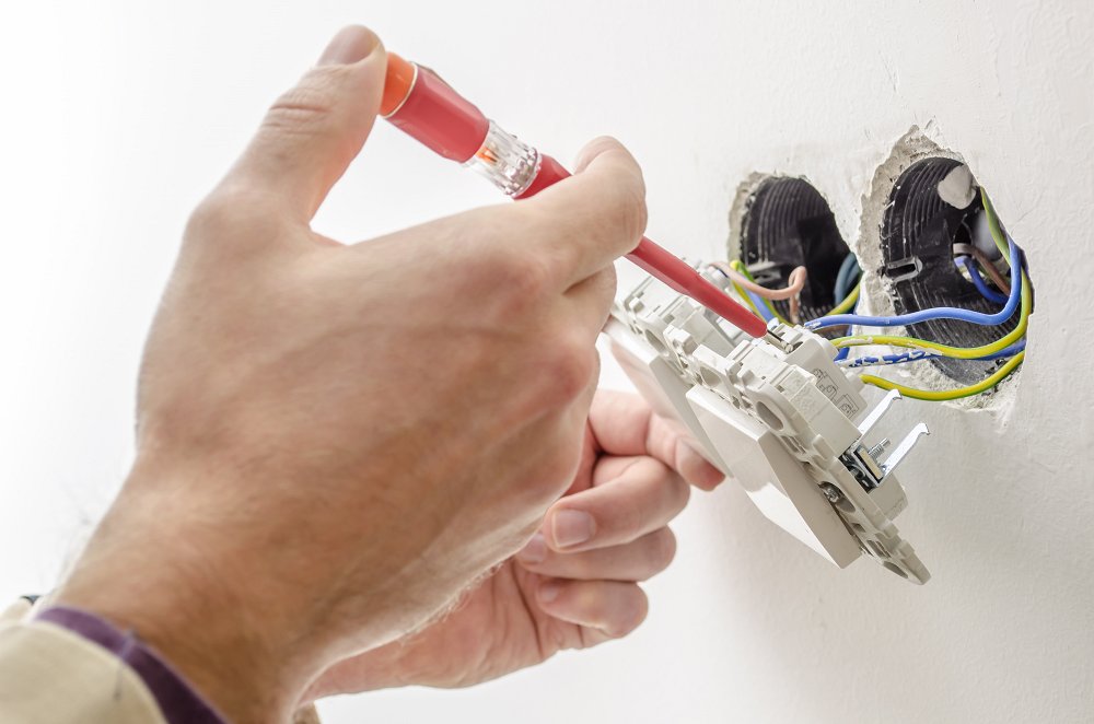 Entdecken Sie die Zukunft der Elektrotechnik bei elektrostube24!