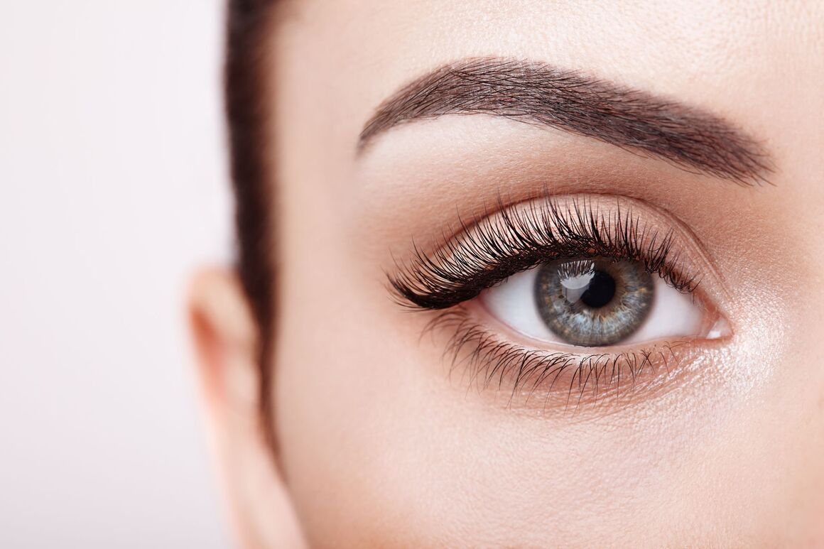 Wählen Sie Elan Augenbrauenfarbe für stilvolle Ergebnisse, nur bei LashLink