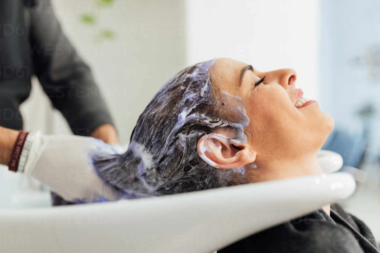 Wohlfühloase mit dem perfekten Friseurwaschsessel