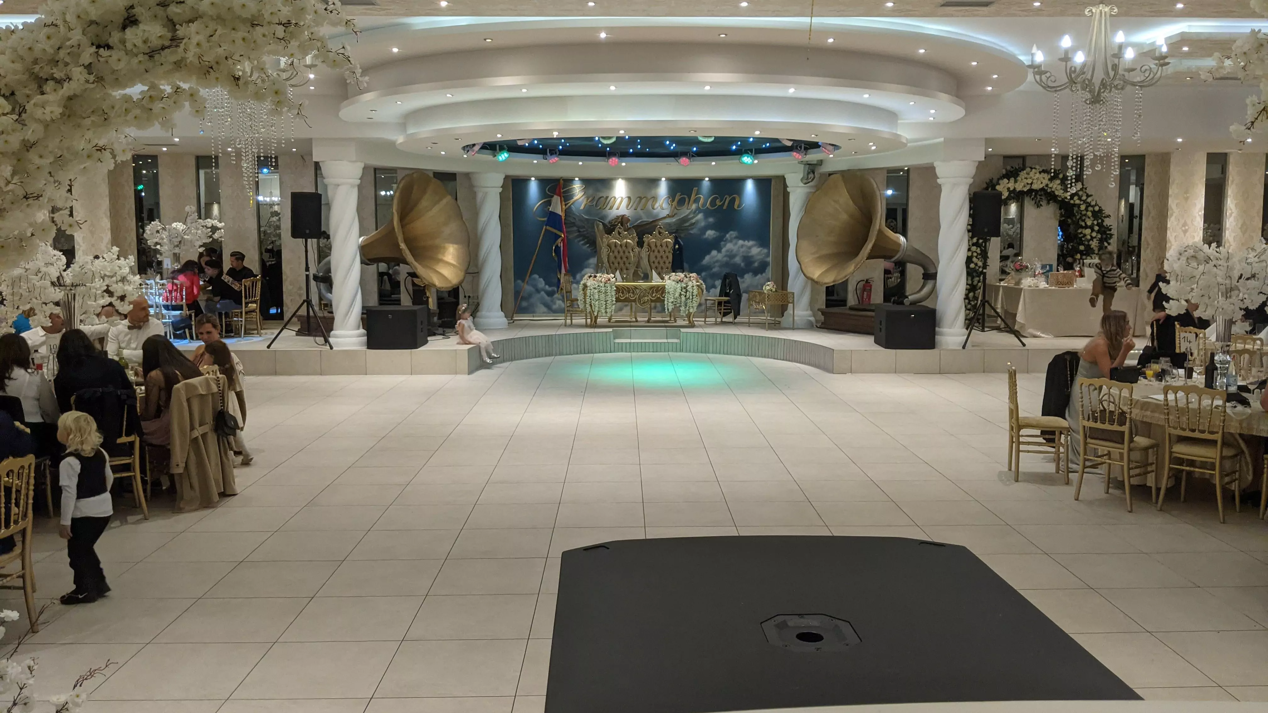 Warum DJ Equipment mieten besser ist als kaufen?