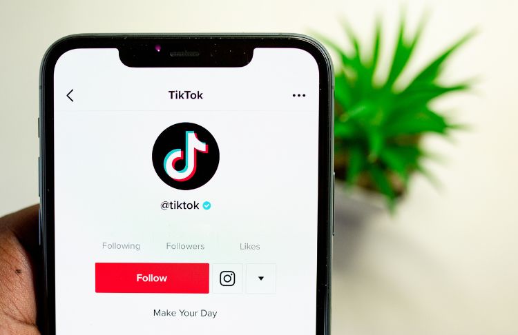 Laden Sie Ihre TikTok-Präsenz auf: Kaufen Sie TikTok-Follower für schnelles Wachstum